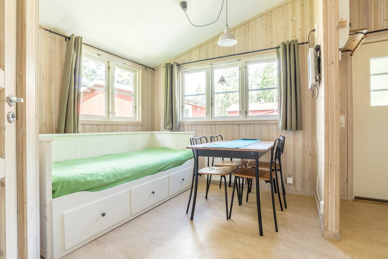 First Camp Bredsand-Enkoeping Bagian luar foto