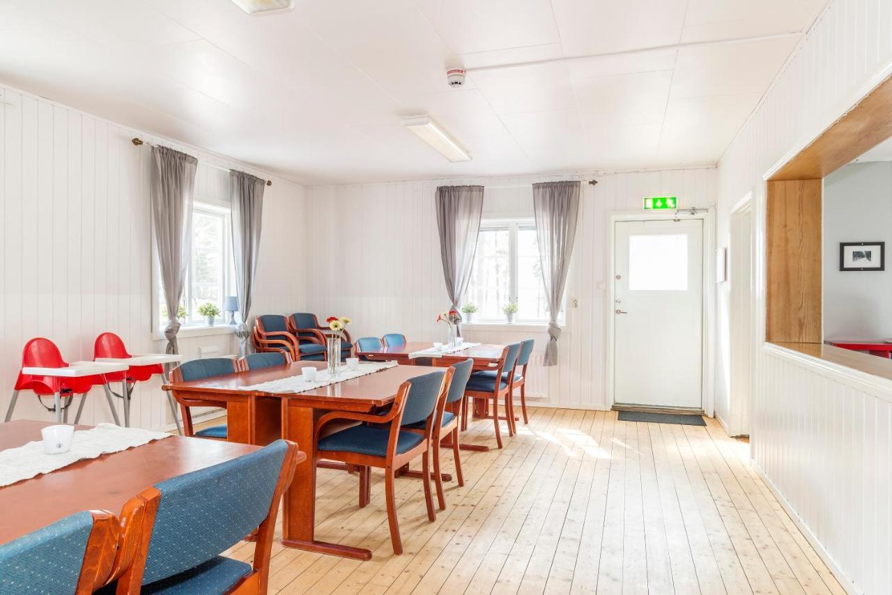 First Camp Bredsand-Enkoeping Bagian luar foto